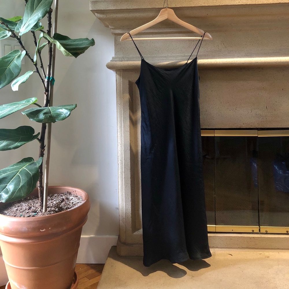 Vince // Navy Blue Slip Dress // sz S